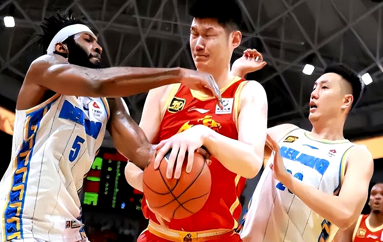 浙江队碾压独行侠,范弗利特状态火热 浙江队碾压独行侠,范弗利特状态火热