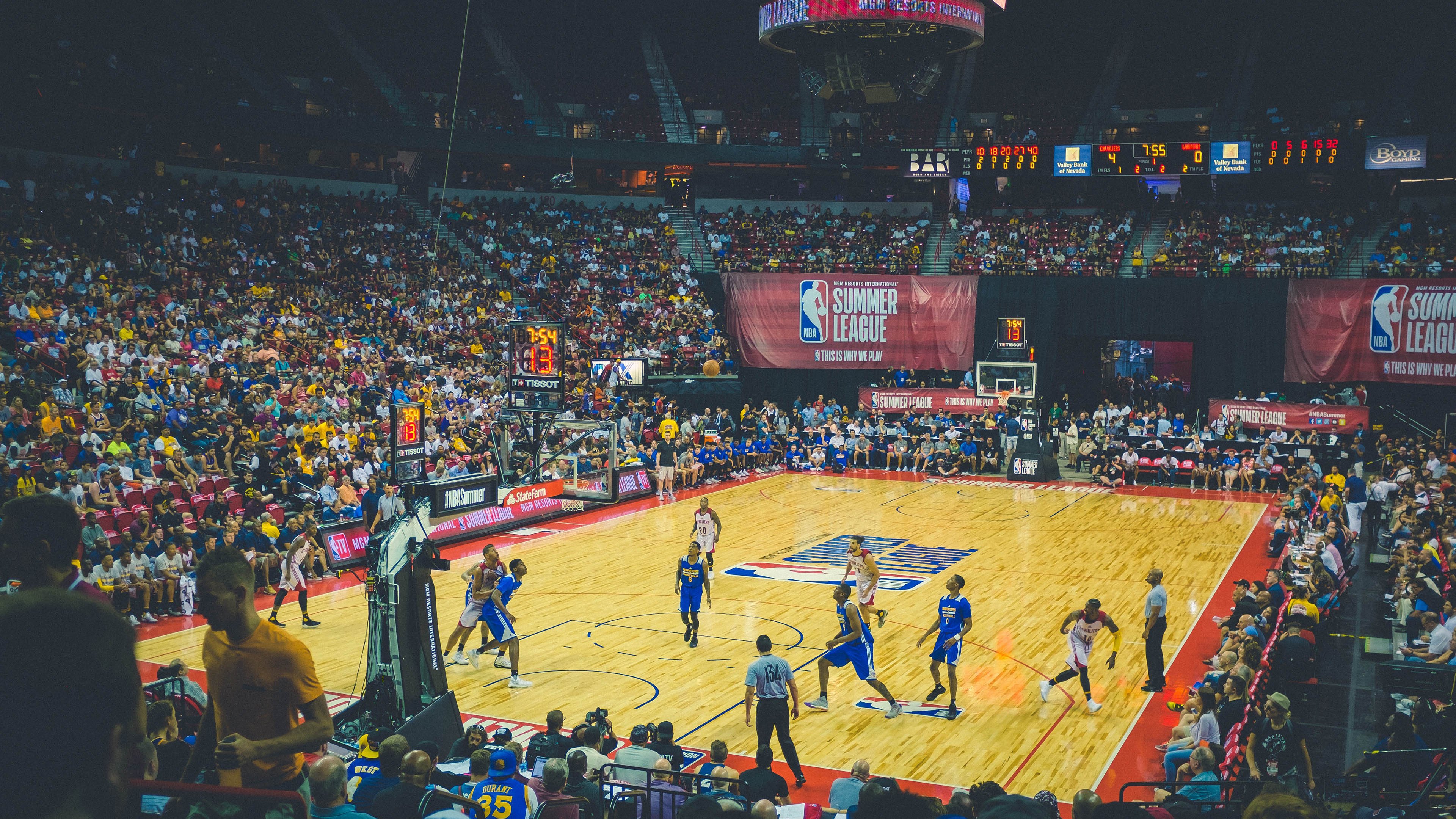 爱游戏在线-年度焦点之战之夜，坎特，那个在攻防转换中定义时代的隐形核心