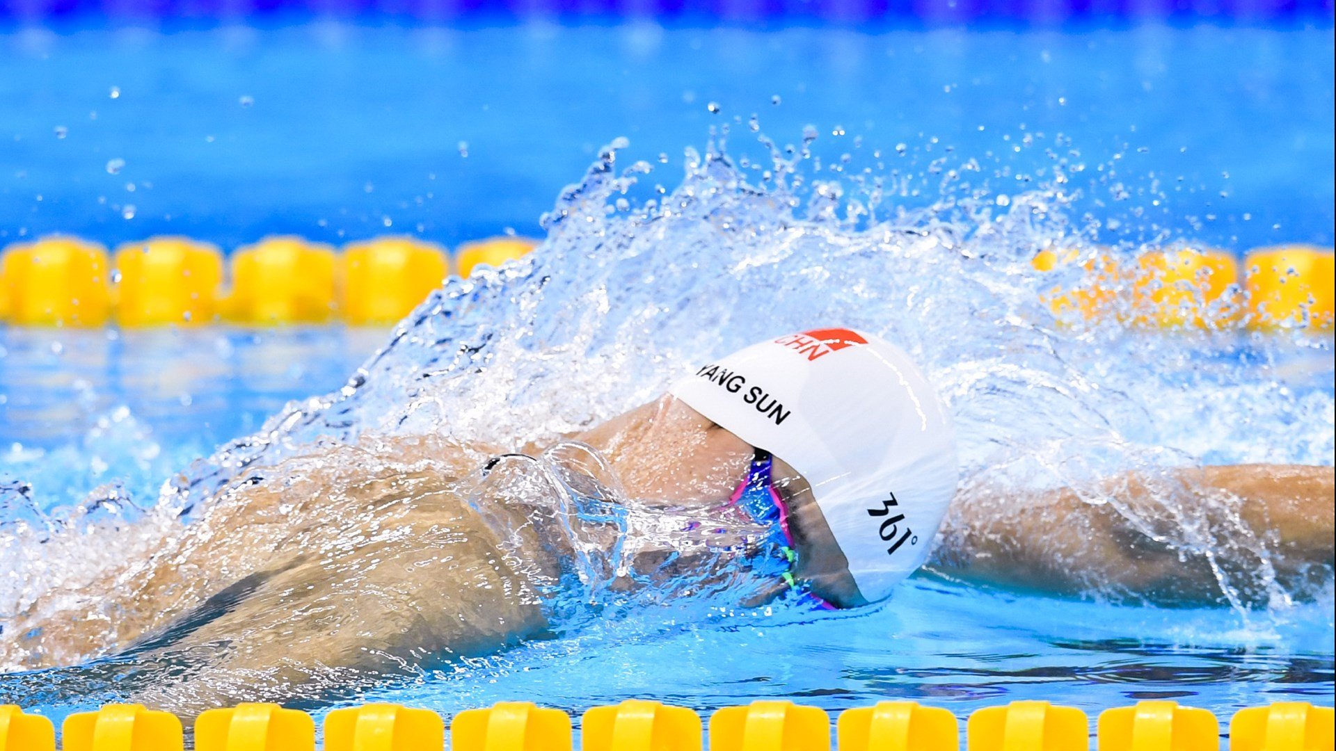 拜仁击溃南非，劳塔罗成为关键先生，当足球成为跨越大陆的对话