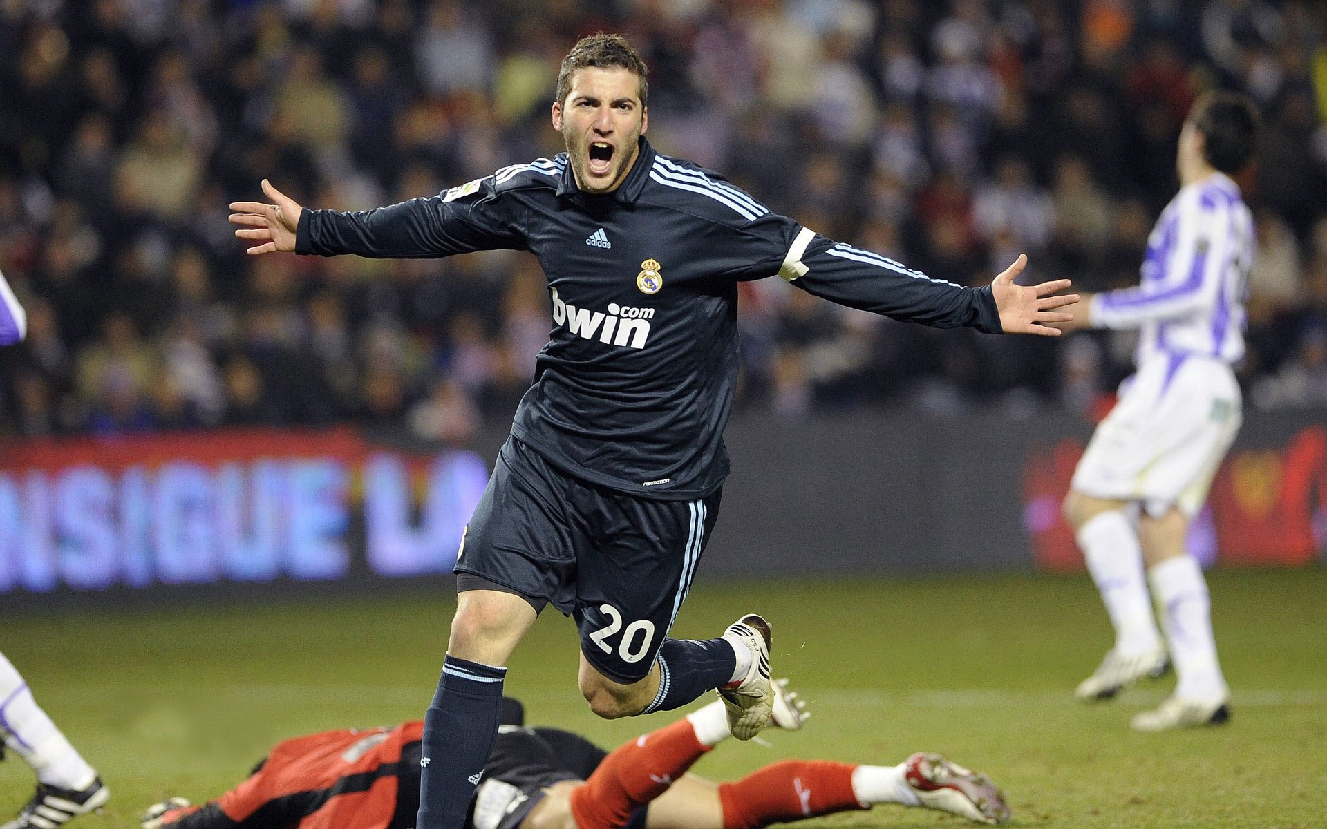 拉文抢七封神夜，当凯尔特人铁蹄踏过浙江，听见篮球文明的回响